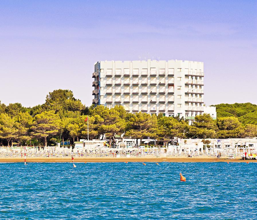 International Beach Hotel Lignano Sabbiadoro Dış mekan fotoğraf
