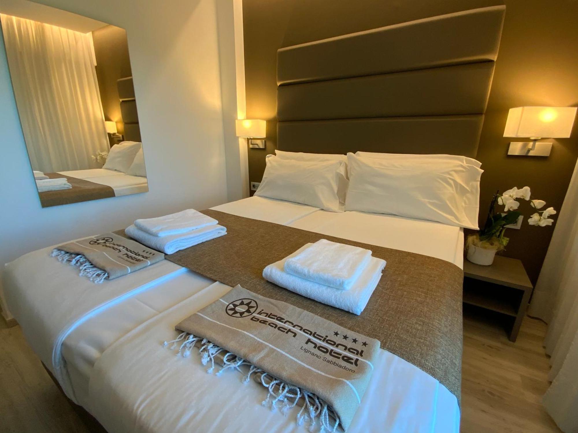 International Beach Hotel Lignano Sabbiadoro Dış mekan fotoğraf