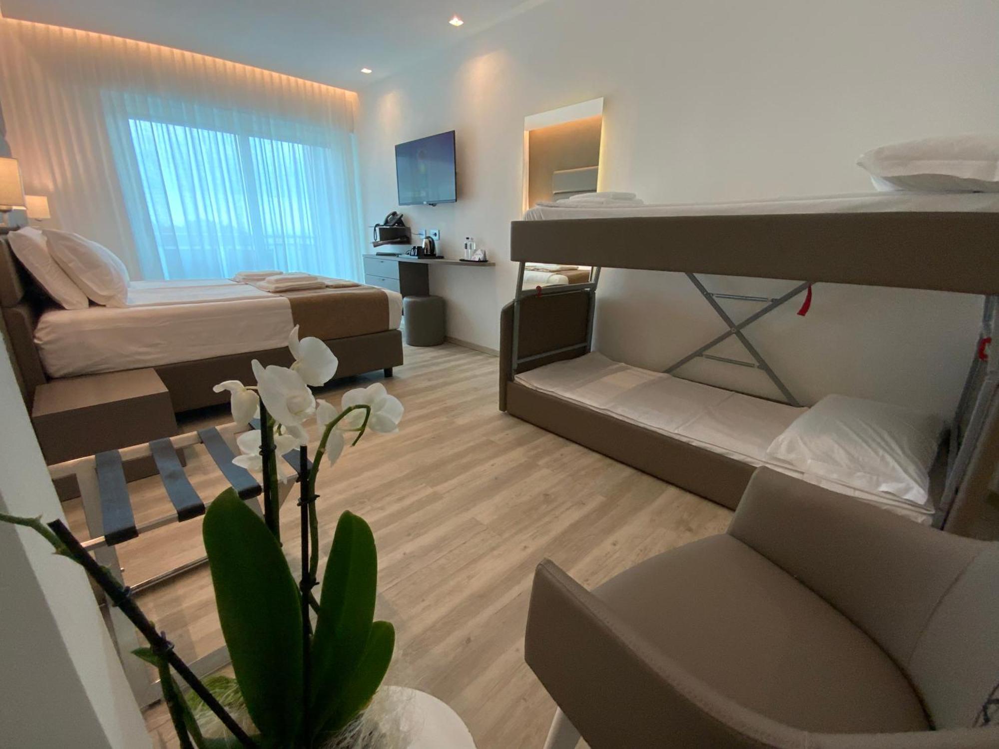International Beach Hotel Lignano Sabbiadoro Dış mekan fotoğraf