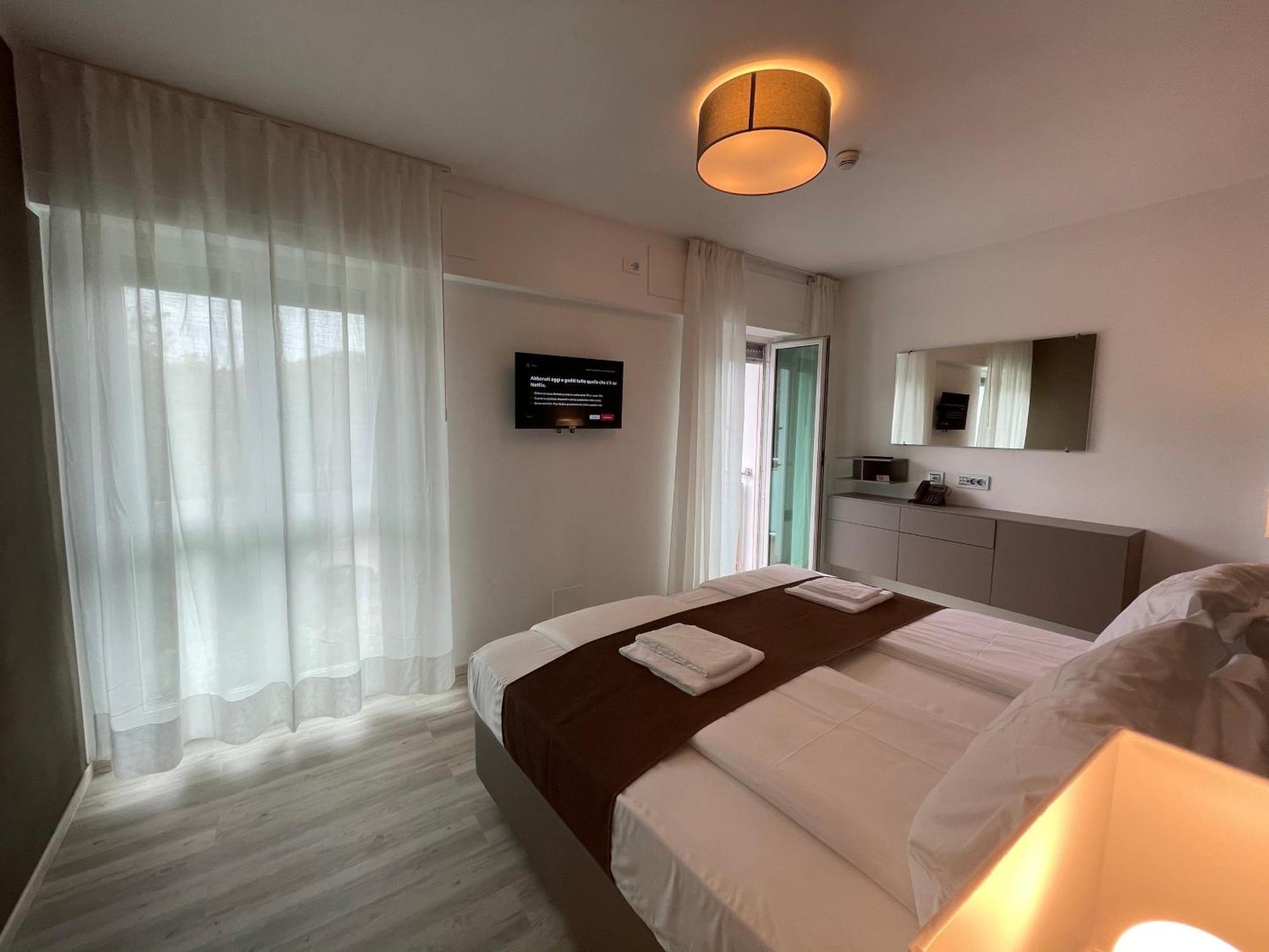 International Beach Hotel Lignano Sabbiadoro Oda fotoğraf