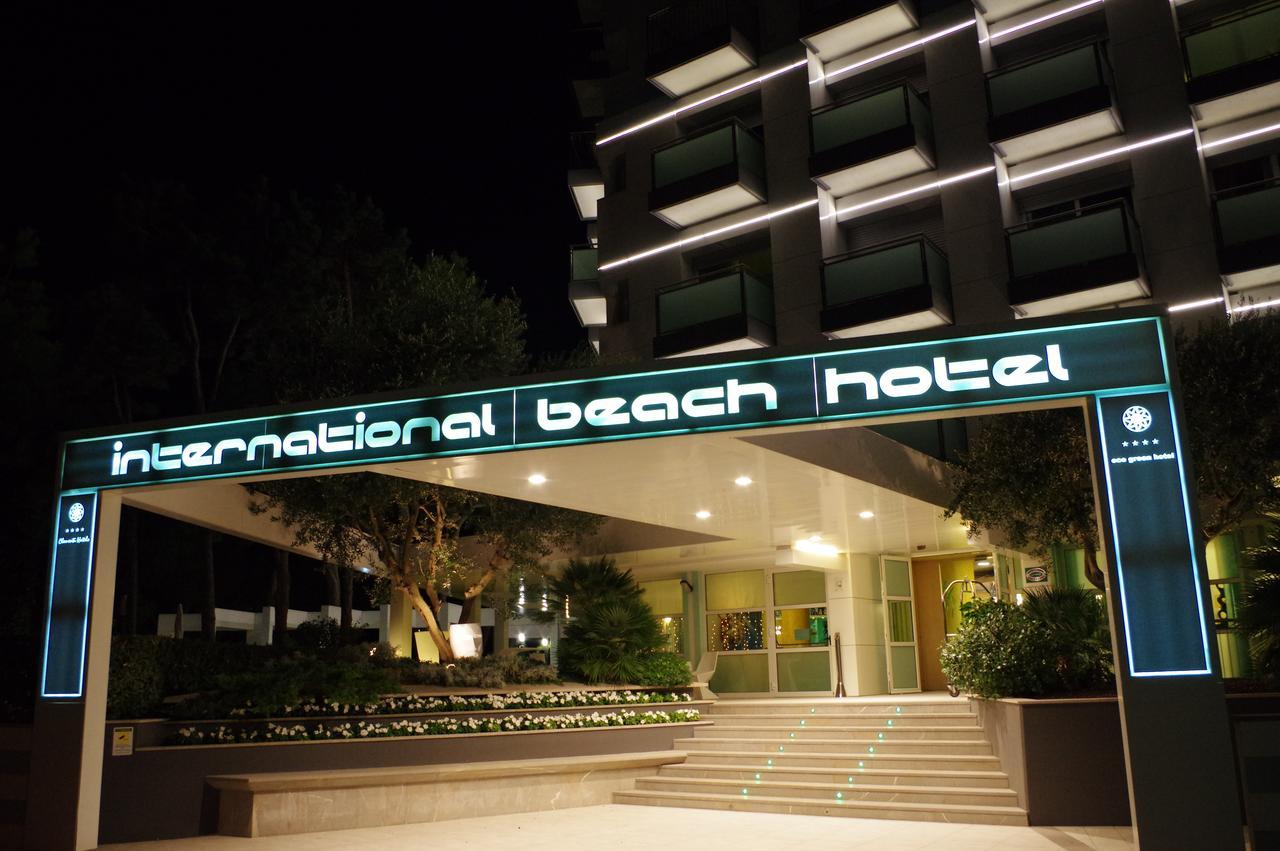 International Beach Hotel Lignano Sabbiadoro Dış mekan fotoğraf